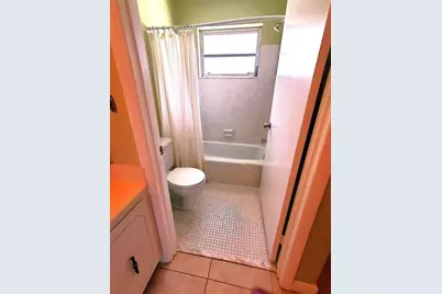 1152  Circle Dr, Unit #D, Delray Beach, FL 33445 - Photo 10