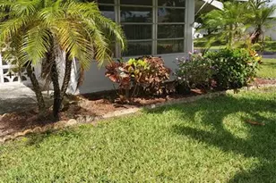 1152 Circle Dr, Delray Beach, FL 33445 - Photo 1