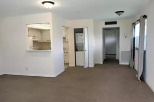 278 Flanders F, Delray Beach, FL 33484 - Photo 2