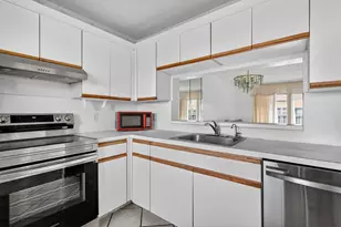 650 SW 124th Ter Unit #404 P, Pembroke Pines, FL 33027 - Photo 10