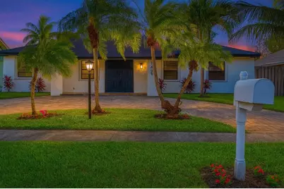 7420 SW 14th Pl, North Lauderdale, FL 33068 - Photo 1