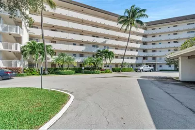 390 N Federal Hwy, Unit #206, Deerfield Beach, FL 33441 - Photo 2