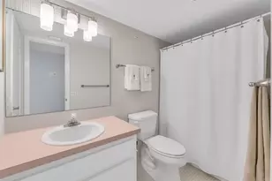 390 N Federal Hwy, Deerfield Beach, FL 33441 - Photo 10