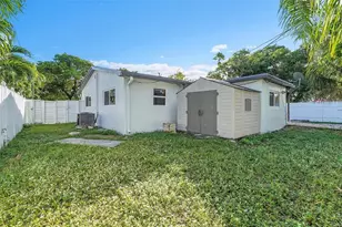 29 SE 8th St, Dania Beach, FL 33004 - Photo 40