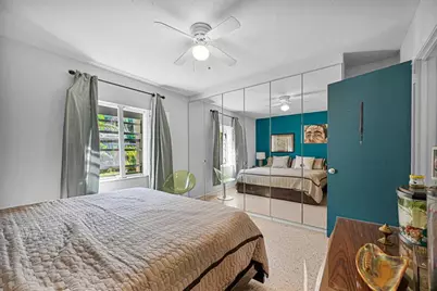 2204 NW 3rd Ave, Wilton Manors, FL 33311 - Photo 12