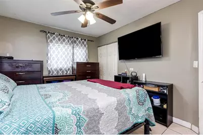 1610 SW 68th Ter, North Lauderdale, FL 33068 - Photo 36