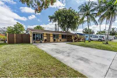 1610 SW 68th Ter, North Lauderdale, FL 33068 - Photo 46