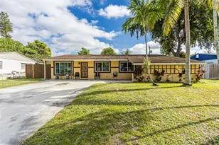 1610 SW 68th Terrace, North Lauderdale, FL 33068 - Photo 4