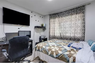 1610 SW 68th Ter, North Lauderdale, FL 33068 - Photo 28