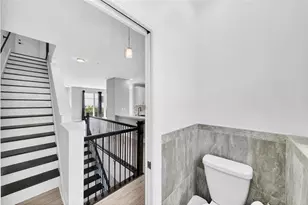 2725 NE 8th Ave, Wilton Manors, FL 33334 - Photo 32