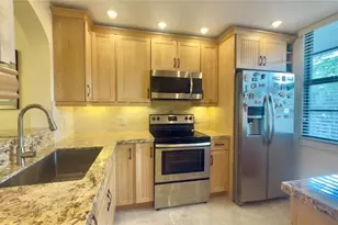 1516 Whitehall Dr, Davie, FL 33324 - Photo 10