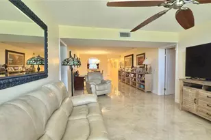 1516 Whitehall Dr, Davie, FL 33324 - Photo 8