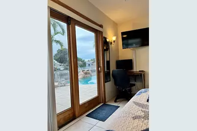 5911 NE 15th Ave, Fort Lauderdale, FL 33334 - Photo 4