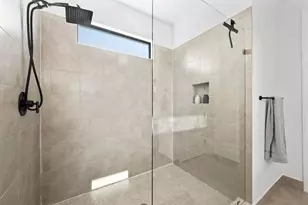 8560 NW 39th Ct, Coral Springs, FL 33065 - Photo 34