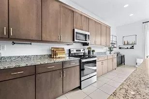 8560 NW 39th Ct, Coral Springs, FL 33065 - Photo 24