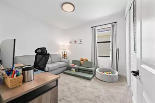 8560 NW 39th Ct, Coral Springs, FL 33065 - Photo 44