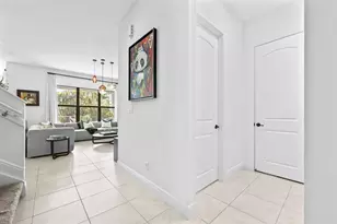 8560 NW 39th Ct, Coral Springs, FL 33065 - Photo 8