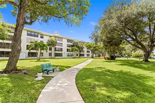 1719 Whitehall Dr, Davie, FL 33324 - Photo 48