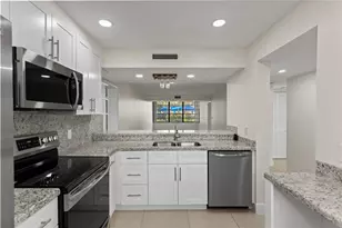 1719 Whitehall Dr, Davie, FL 33324 - Photo 6