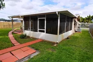 2606 Alcazar Dr, Miramar, FL 33023 - Photo 18