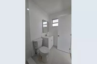 8571 NW 16th St, Pembroke Pines, FL 33024 - Photo 18