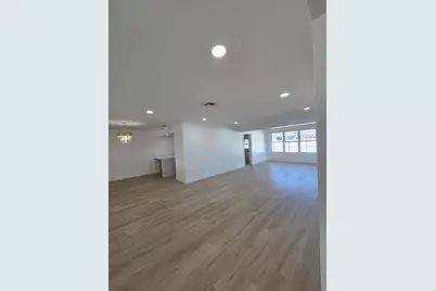 8571 NW 16th St, Pembroke Pines, FL 33024 - Photo 6