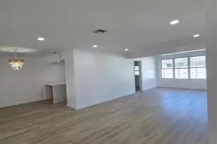 8571 NW 16th St, Pembroke Pines, FL 33024 - Photo 6