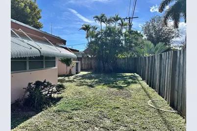 5671 NE 22 Ave, Fort Lauderdale, FL 33308 - Photo 14