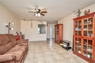 381 Ottawa Ct, Royal Palm Beach, FL 33411 - Photo 20