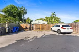 1928 Adams St, Hollywood, FL 33020 - Photo 4