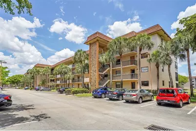 4950 E Sabal Palm Blvd, Unit #302, Tamarac, FL 33319 - Photo 2