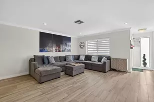 407 SE 5th St, Dania Beach, FL 33004 - Photo 4