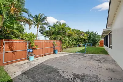 407 SE 5th St, Dania Beach, FL 33004 - Photo 30