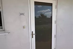 6005 Del Lago Cir, Sunrise, FL 33313 - Photo 2