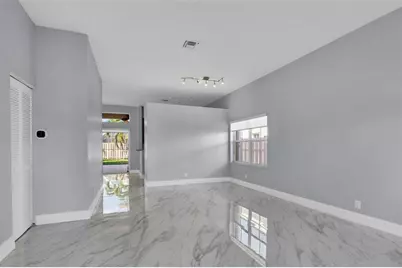 716  Juniper Ln, Weston, FL 33327 - Photo 4