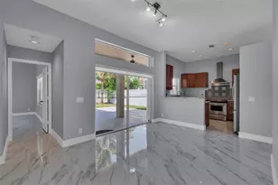 716 Juniper Ln, Weston, FL 33327 - Photo 8