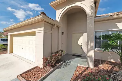 716  Juniper Ln, Weston, FL 33327 - Photo 2
