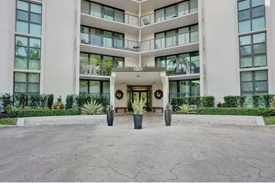 1301  River Reach Dr, Unit #309, Fort Lauderdale, FL 33315 - Photo 2