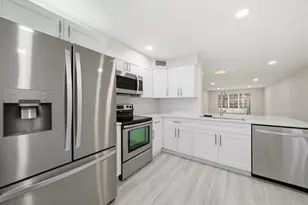 2901 Victoria Cir, Coconut Creek, FL 33066 - Photo 10