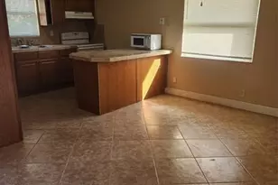 4150 Woodside Dr, Coral Springs, FL 33065 - Photo 4