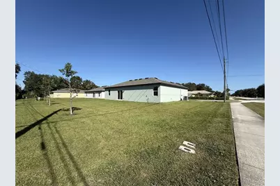 8715  98th Ct, Vero Beach, FL 32967 - Photo 2