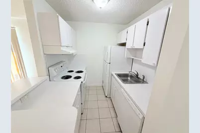 34  Crossings Cir, Unit #D, Boynton Beach, FL 33435 - Photo 4