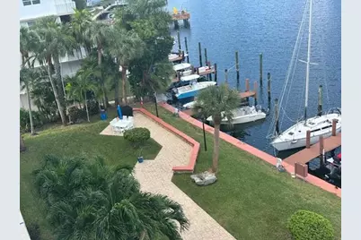 400  Golden Isles Dr, Unit #65, Hallandale Beach, FL 33009 - Photo 26