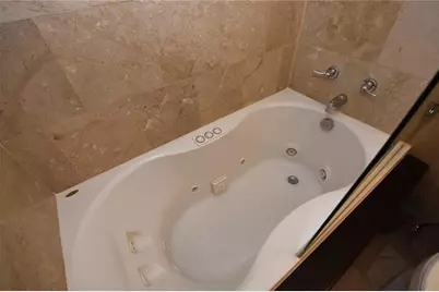 400  Golden Isles Dr, Unit #65, Hallandale Beach, FL 33009 - Photo 24