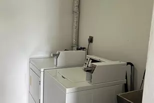 1351 N 12th Ct, Hollywood, FL 33019 - Photo 20