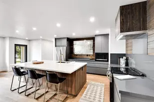 424 NE 2nd St, Pompano Beach, FL 33060 - Photo 6