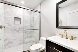 424 NE 2nd St, Pompano Beach, FL 33060 - Photo 16