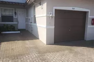 484 NW 43rd St, Oakland Park, FL 33309 - Photo 1