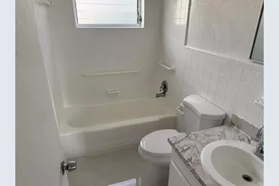 1724 NE 50th Ct, Pompano Beach, FL 33064 - Photo 10