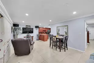 86 Ann Lee Ln, Tamarac, FL 33319 - Photo 8